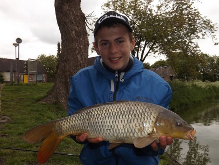 schubkarper van 53 cm 02-05-2014 Brandput